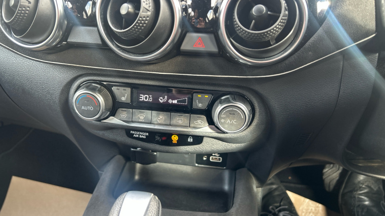 Nissan Juke 1.0 DiG-T 114 Tekna+ 5dr DCT Petrol Hatchback